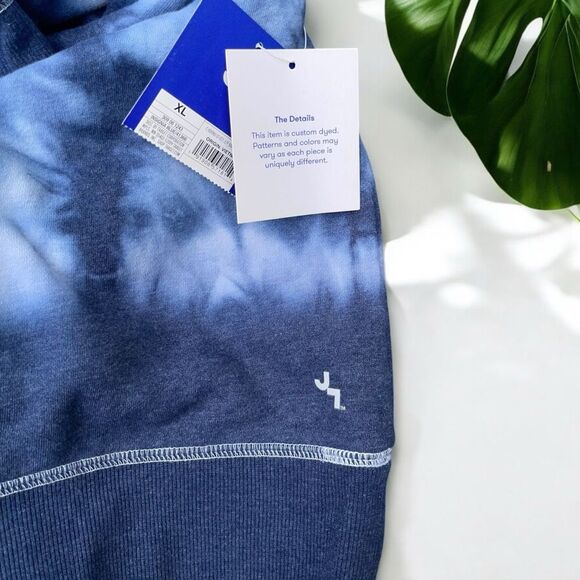 ๐ Joy Lab Tie Dye Sweatshirt in Indigo Blue - Picture 8 of 10